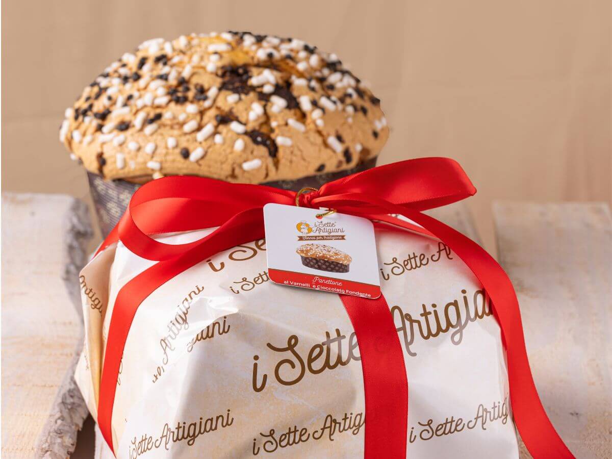 Handgemachter Panettone mit Schokolade & feinem Varnelli®-Anislikör, 750g