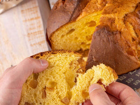 Fruchtiger Panettone mit kandierter Aprikose & Pfirsichstücken, 750g